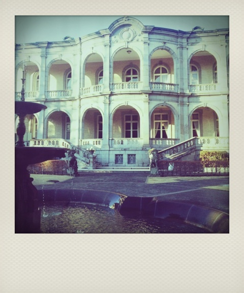 綱町三井倶楽部にて